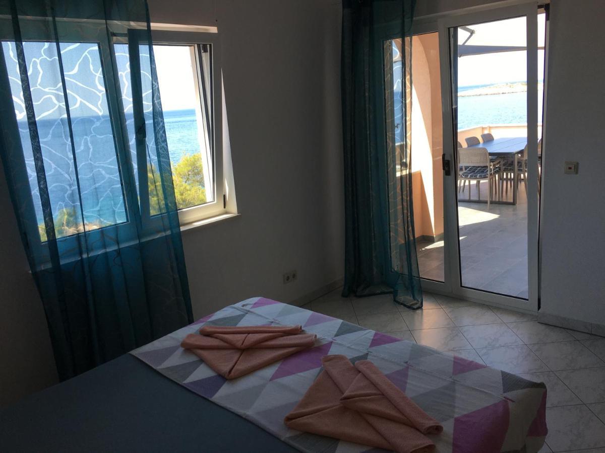 Direkt Am Meer-Apartments Puntaplanka Rogoznica  Luaran gambar