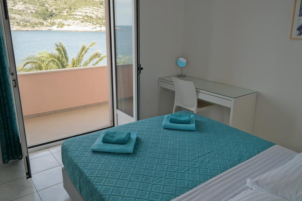 Direkt Am Meer-Apartments Puntaplanka Rogoznica  Luaran gambar