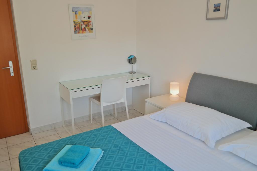 Direkt Am Meer-Apartments Puntaplanka Rogoznica  Luaran gambar