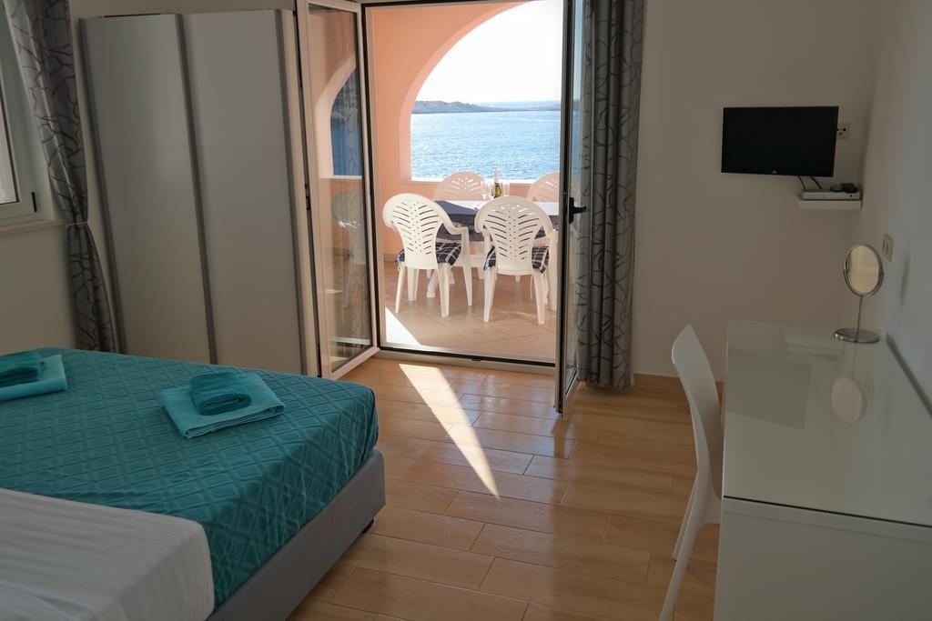 Direkt Am Meer-Apartments Puntaplanka Rogoznica  Luaran gambar