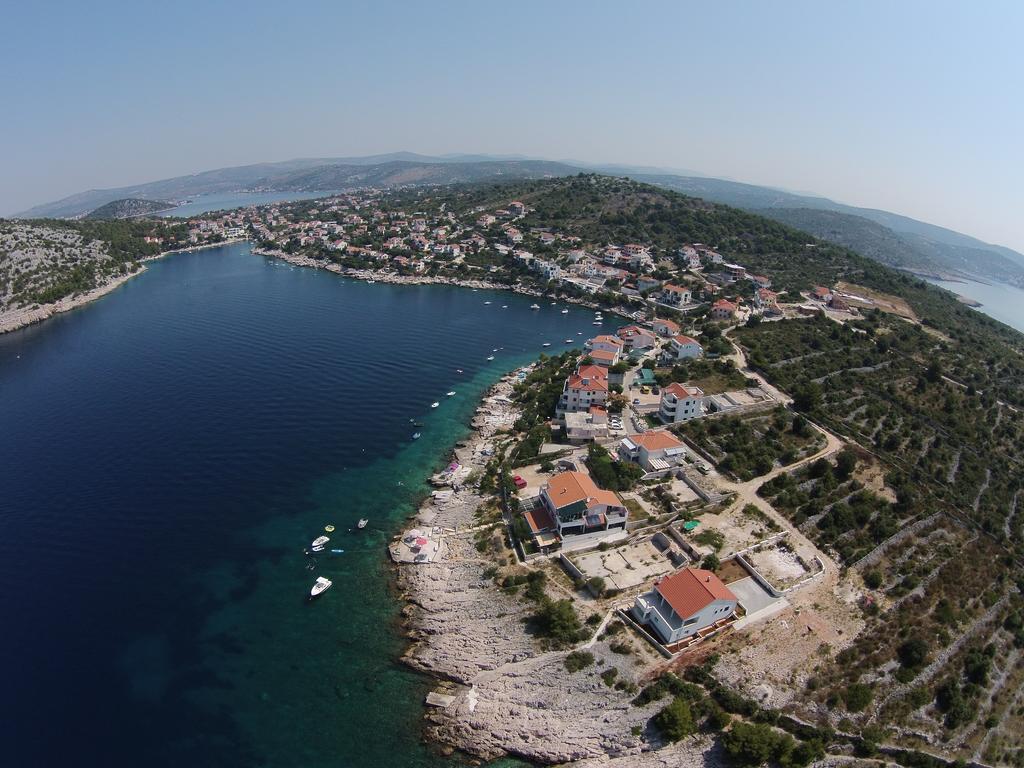 Direkt Am Meer-Apartments Puntaplanka Rogoznica  Luaran gambar
