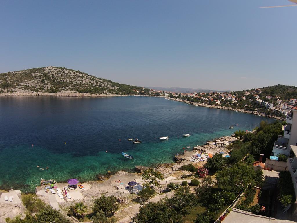 Direkt Am Meer-Apartments Puntaplanka Rogoznica  Luaran gambar